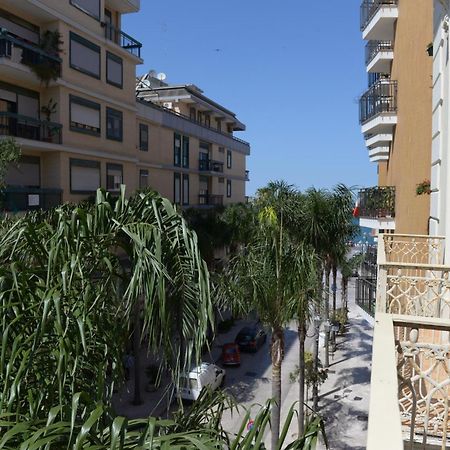 Maria Vittoria Charming Rooms And Apartments Bríndisi Exterior foto