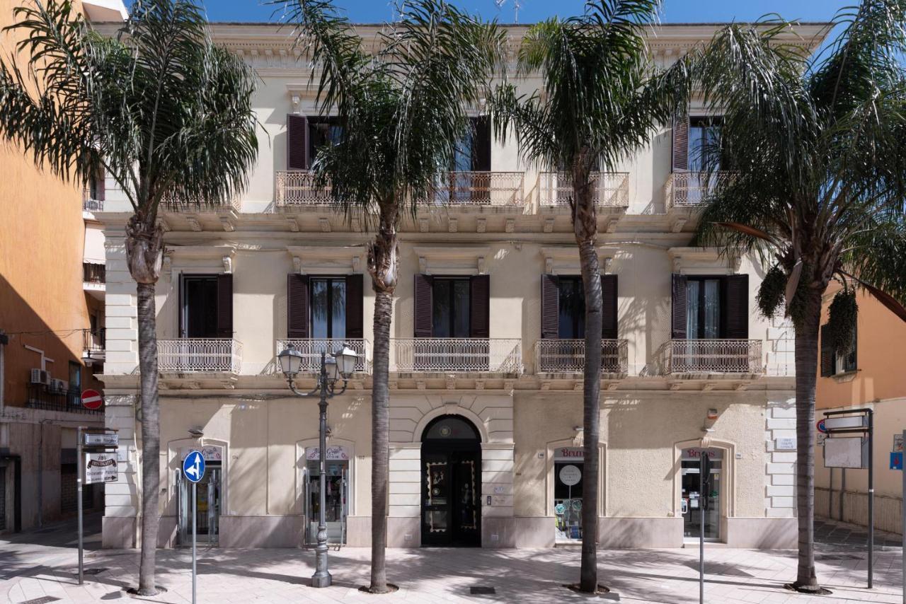 Maria Vittoria Charming Rooms And Apartments Bríndisi Exterior foto