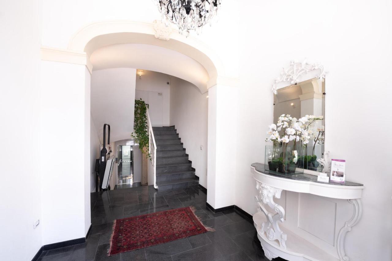 Maria Vittoria Charming Rooms And Apartments Bríndisi Exterior foto