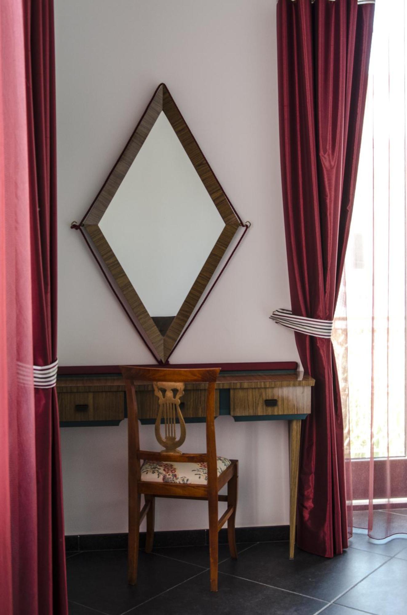 Maria Vittoria Charming Rooms And Apartments Bríndisi Habitación foto