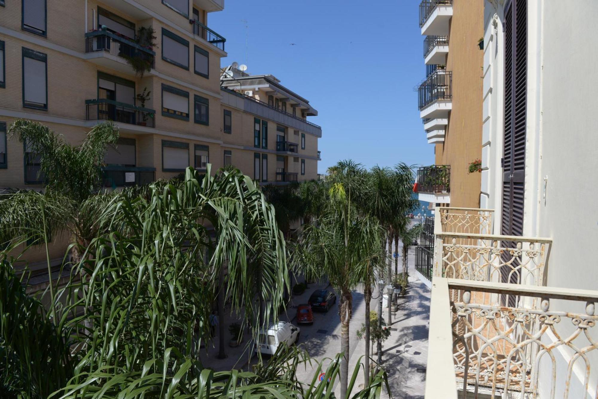 Maria Vittoria Charming Rooms And Apartments Bríndisi Exterior foto